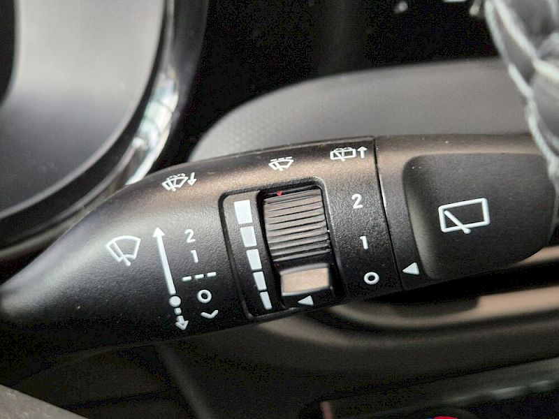 Hyundai i10 Go! Plus 1,0 MT - a5bu1 - OO2