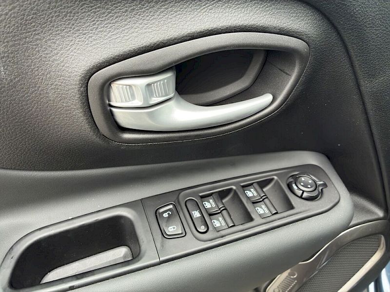 Jeep Renegade Longitude Mild-Hybrid FWD