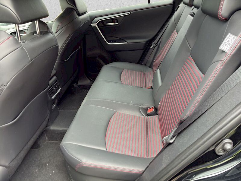 Suzuki Across 2.5 Plug-in Hybrid Flash E-Four