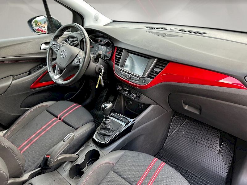 Opel Crossland 1,2 Turbo GS-Line / 8-fach bereift