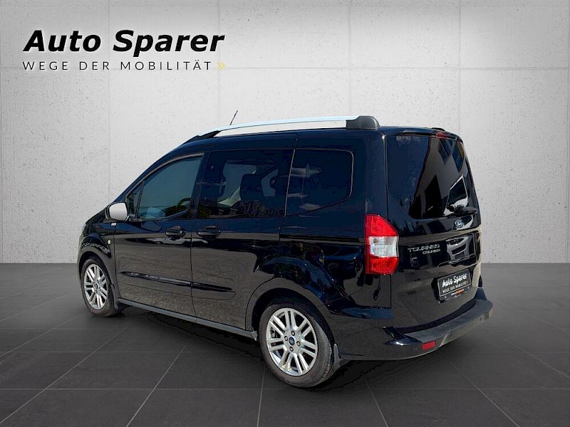 Ford Tourneo Courier Titanium