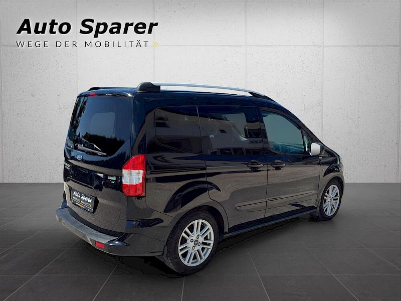 Ford Tourneo Courier Titanium