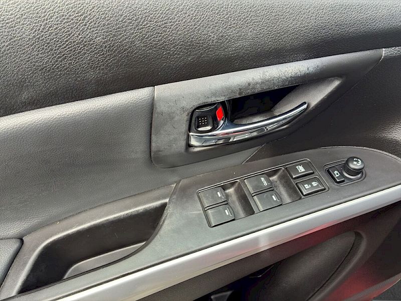 Suzuki SX4 S-Cross 1,4 DITC ALLGRIP flash